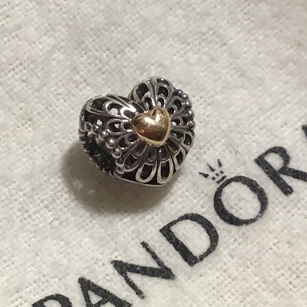 Pandora rare retired gold heart charm, Limited Edition